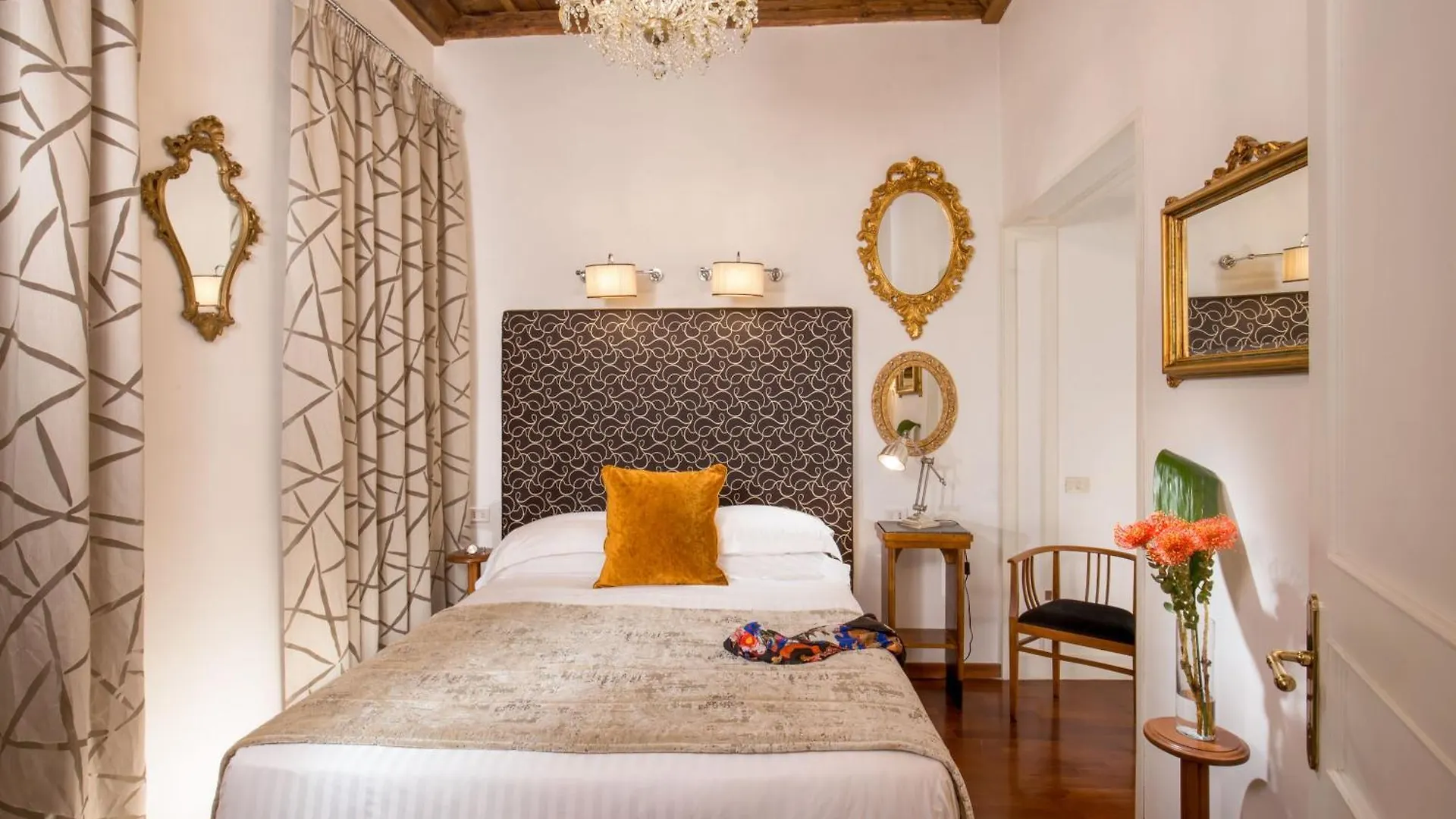The Inn At The Spanish Steps Rome 5*,  Italy
